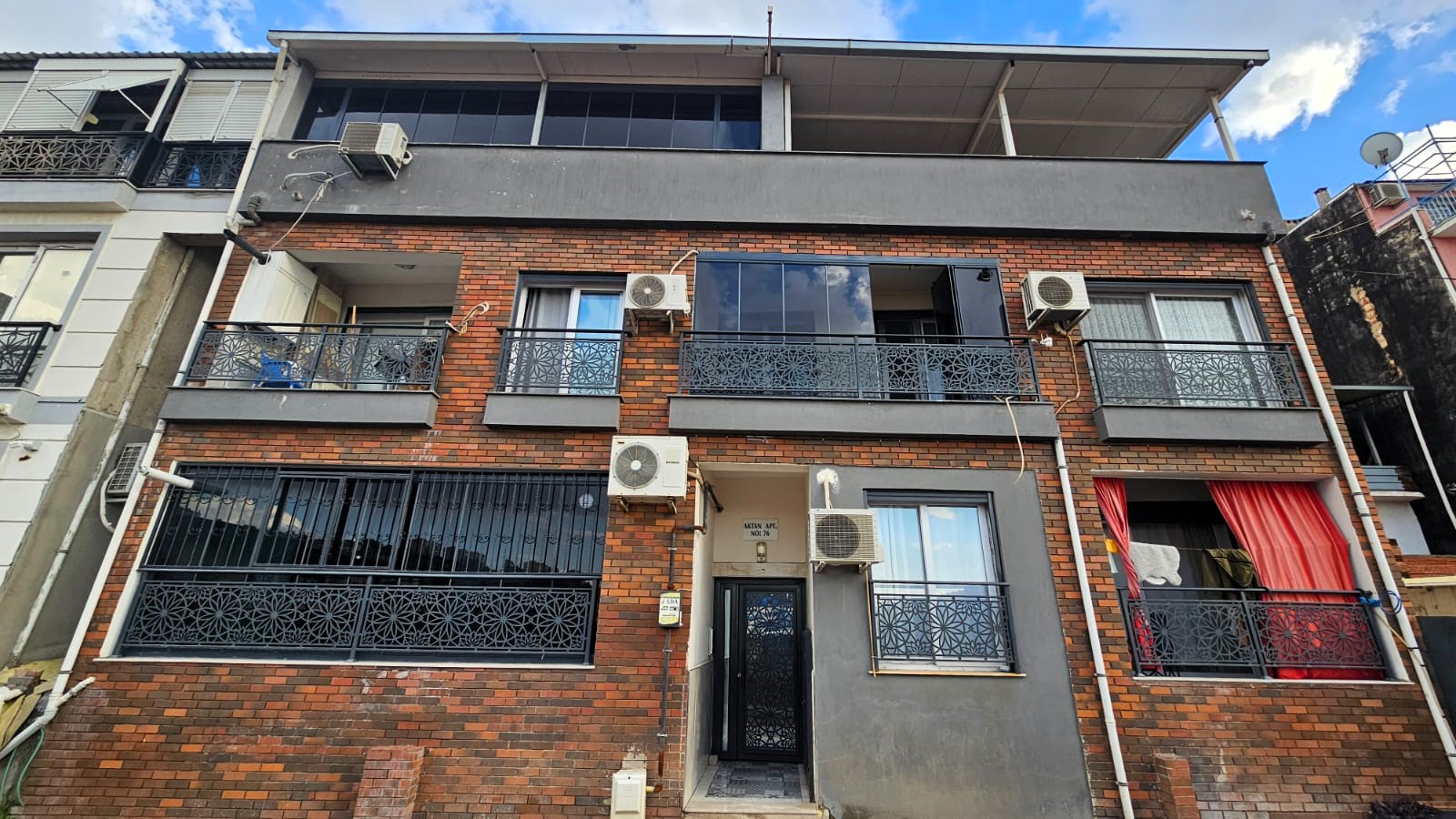 ÇİĞLİ ŞİRİNTEPE MH.3 ODA 1 SALON 104M2 DUBLEKS SATILIK DAİRE 8 YAŞINDA 3,800,000TL.