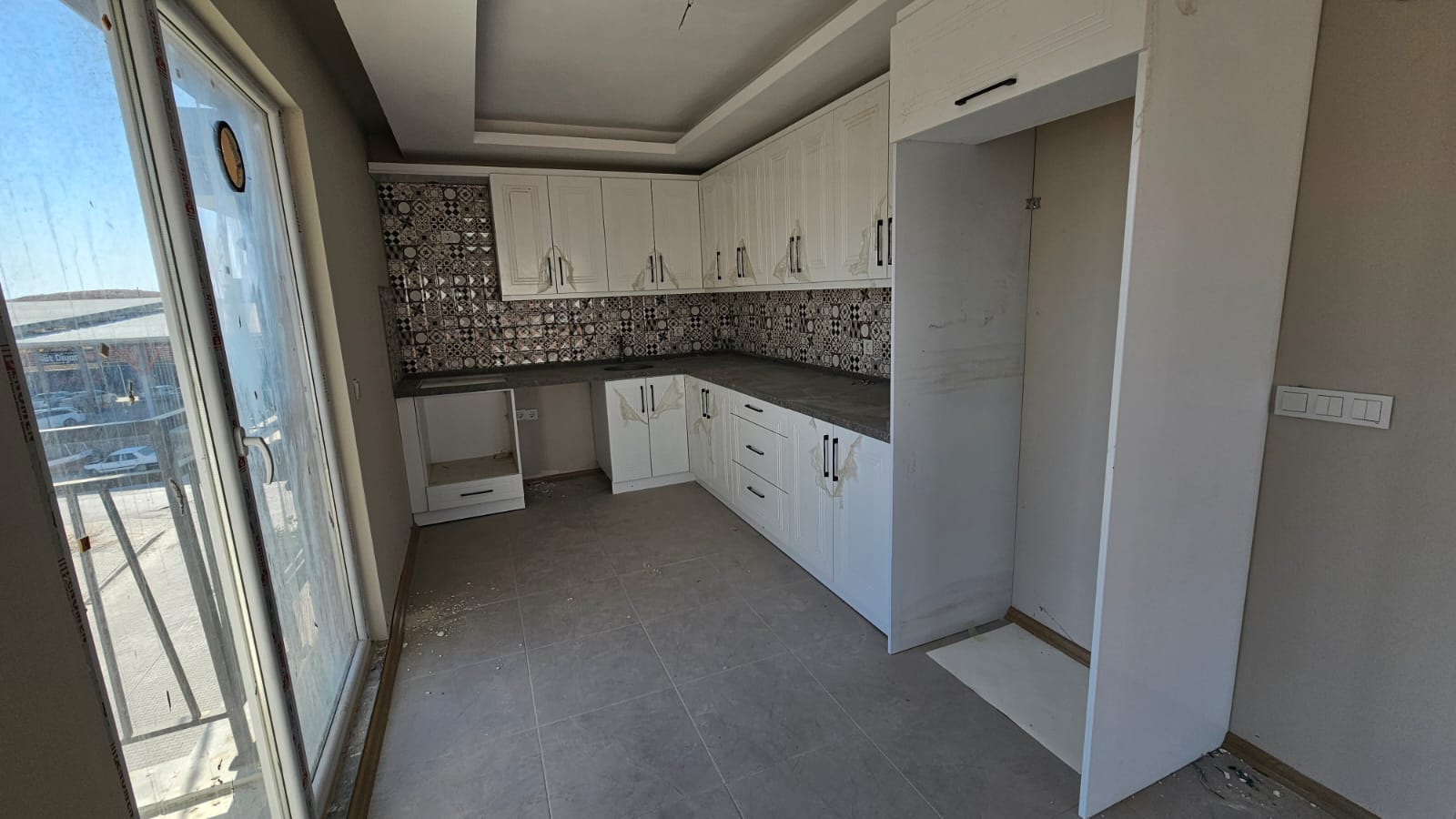 İZMİR SEFERİHİSAR CAMİKEBİR 4 ODA 1 SALON SIFIR ÇATI DUBLEKS 150M2 6,800,000TL.