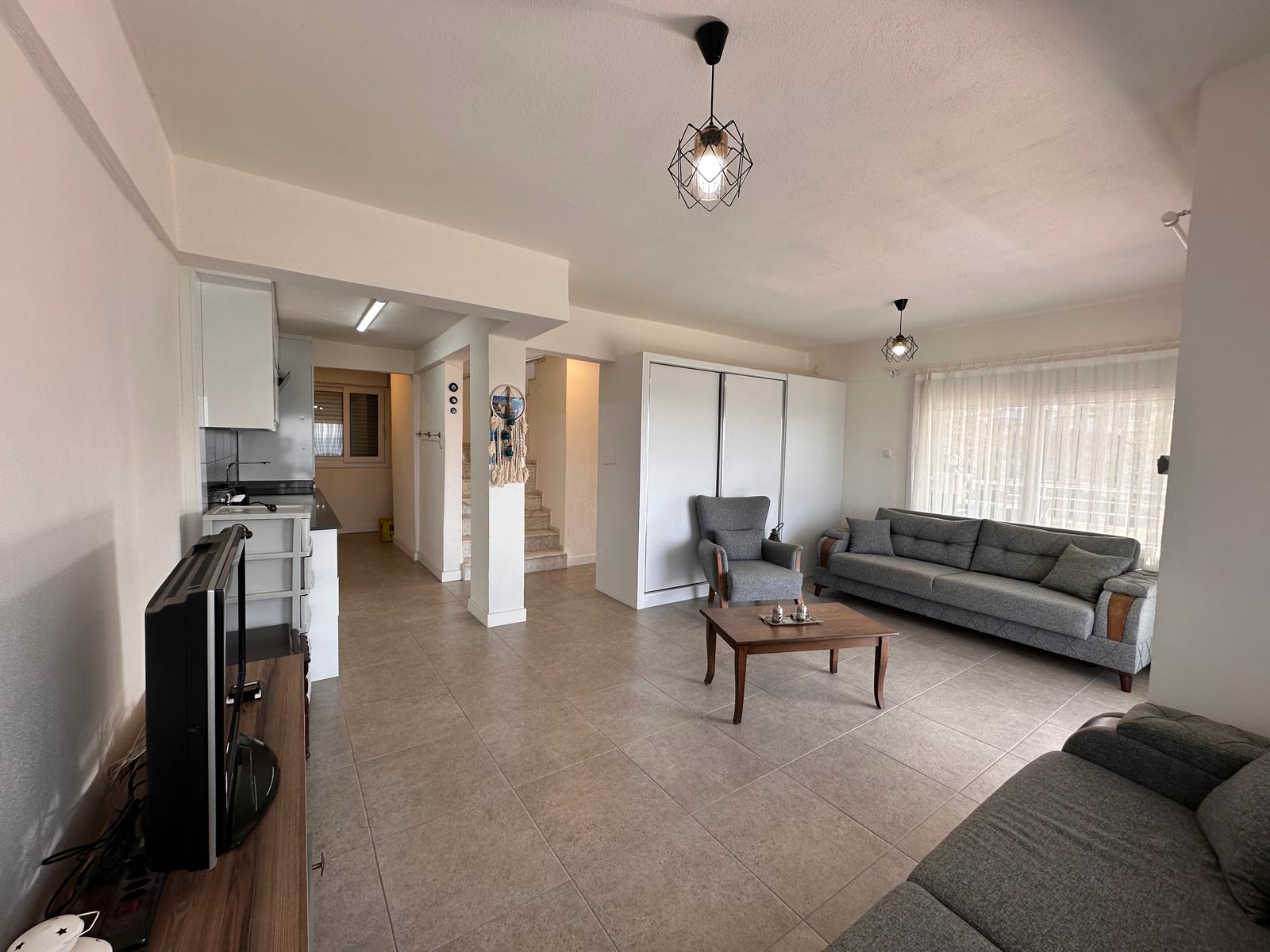 SEFERİHİSAR ÖMÜR BELDESİ HARRAN SİTESİ 4 ODA 1 SALON FULL DENİZ MANZARALI TRİPLEKS 15.500.000TL.