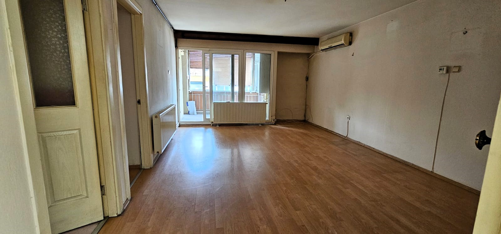 BETONYOL PİRİREİS MH.SES PASTANESİ ÜSTÜ 90 M2 2 ODA 1 SALON 2 WC 2 BALKON DENİZ MANZARALI FERAH SATILIK DAİRE 4.000.000TL.
