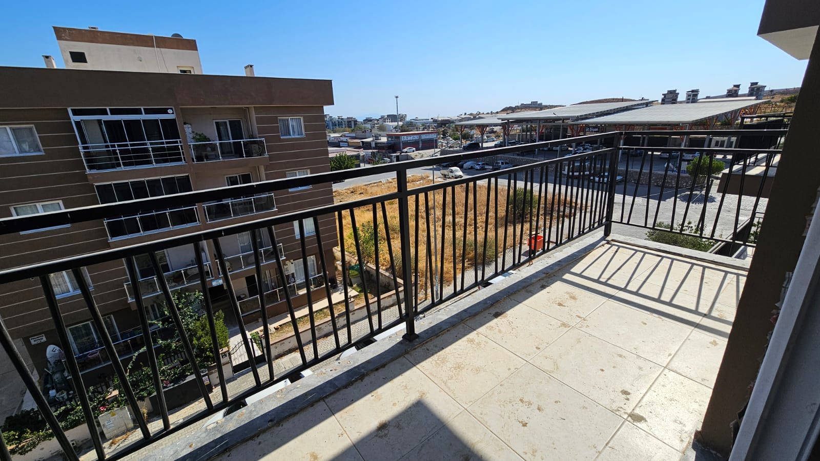 İZMİR SEFERİHİSAR CAMİKEBİR 4 ODA 1 SALON SIFIR ÇATI DUBLEKS 150M2 6,800,000TL.