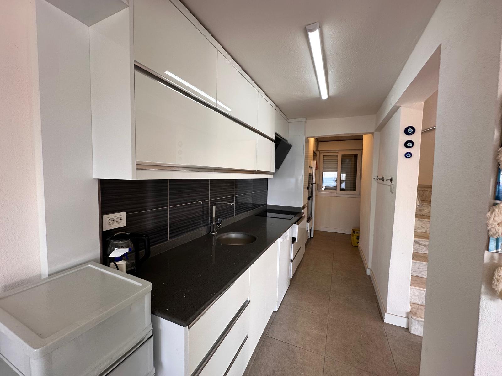 SEFERİHİSAR ÖMÜR BELDESİ HARRAN SİTESİ 4 ODA 1 SALON FULL DENİZ MANZARALI TRİPLEKS 15.500.000TL.