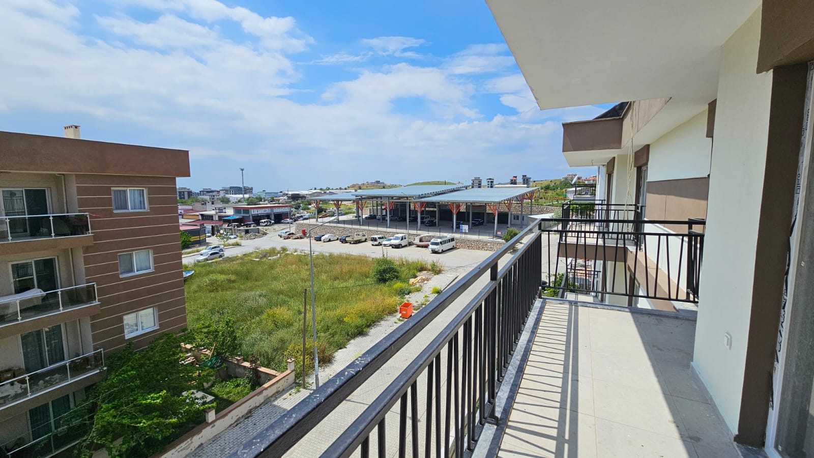 İZMİR SEFERİHİSAR CAMİKEBİR 4 ODA 1 SALON SIFIR ÇATI DUBLEKS 150M2 6,800,000TL.