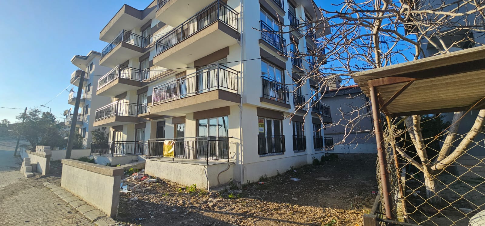 İZMİR SEFERİHİSAR CAMİKEBİR 4 ODA 1 SALON SIFIR ÇATI DUBLEKS 150M2 6,800,000TL.