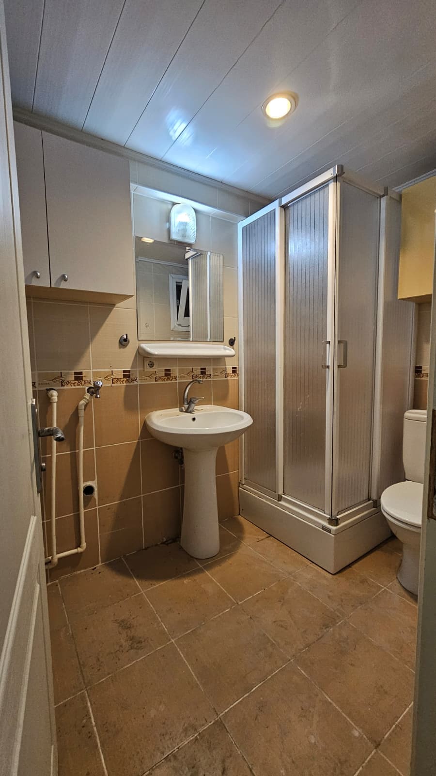 MİTHATPAŞA KARANTİNA 2 ODA 1 SALON OTOPARKLI 100M2 DOĞALGAZLI KİRALIK 27,000TL. 