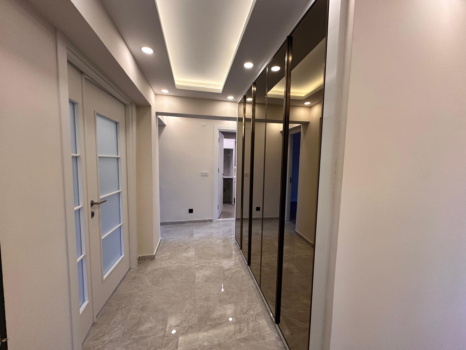 HATAY SEMTİNDE TANJU OKAN PARKI KARŞISI 3 ODA 1 SALON FULL TADİLATLI ARA KAT SATILIK DAİRE 6.650.000TL. 