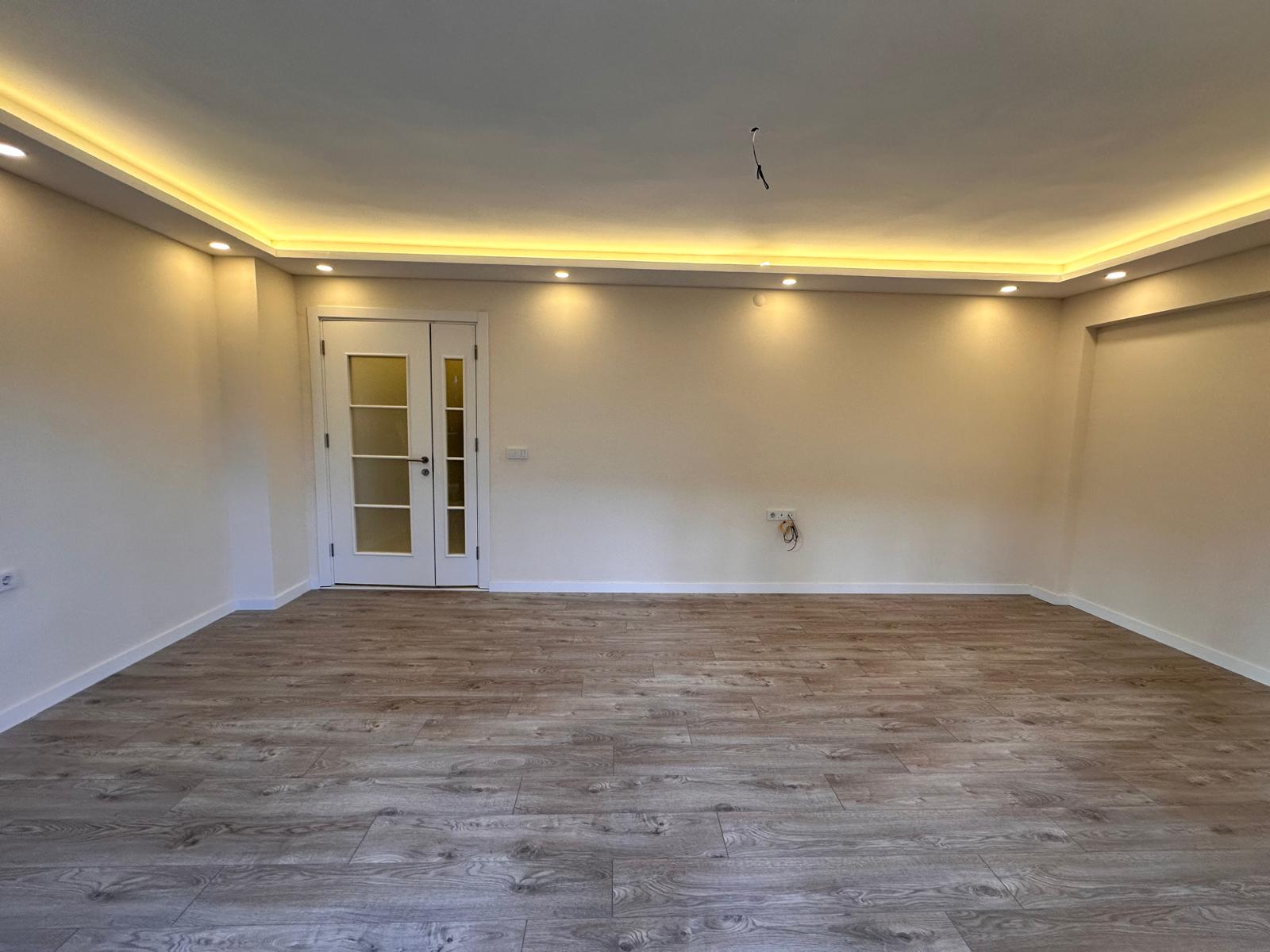 HATAY SEMTİNDE TANJU OKAN PARKI KARŞISI 3 ODA 1 SALON FULL TADİLATLI ARA KAT SATILIK DAİRE 6.650.000TL. 