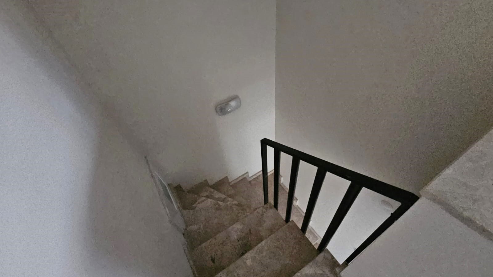 ÇİĞLİ ŞİRİNTEPE MH.3 ODA 1 SALON 104M2 DUBLEKS SATILIK DAİRE 8 YAŞINDA 3,800,000TL.