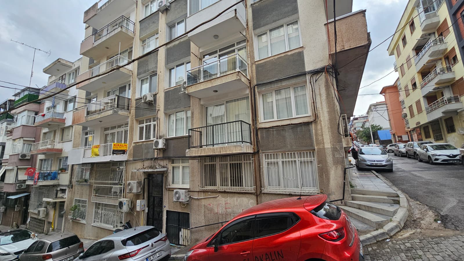 HATAY NOKTA DOĞALGAZLI 3 ODA 1 SALON ÇİFT CEPHE KİRALIK BAKIMLI DAİRE 27.000TL.