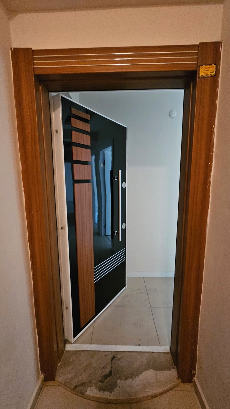 ÇİĞLİ ŞİRİNTEPE MH.3 ODA 1 SALON 104M2 DUBLEKS SATILIK DAİRE 8 YAŞINDA 3,800,000TL.