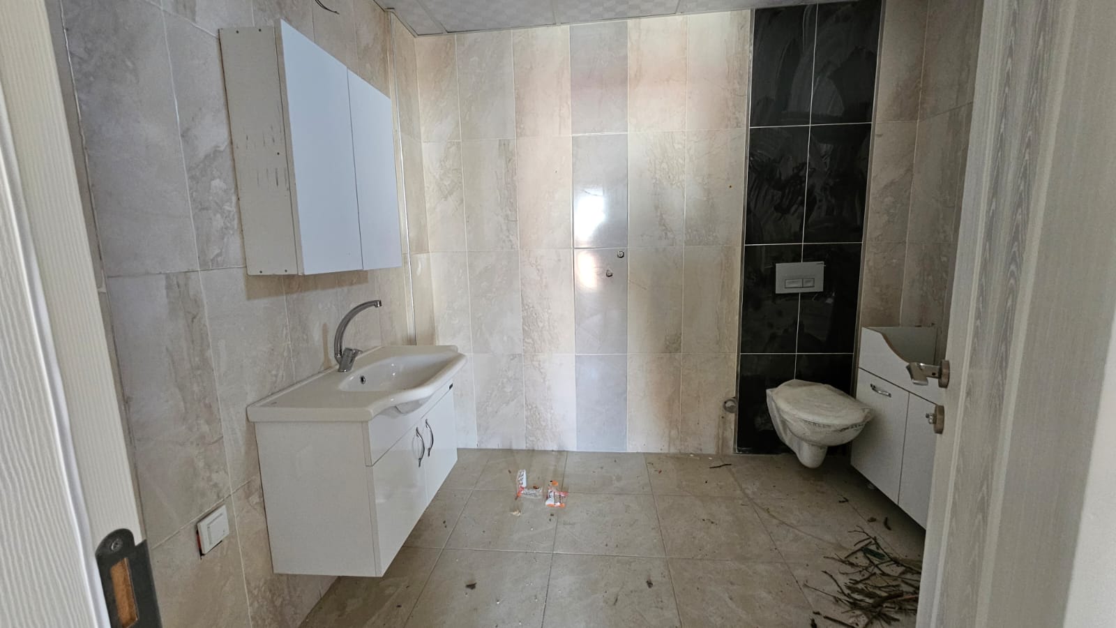 İZMİR SEFERİHİSAR CAMİKEBİR 4 ODA 1 SALON SIFIR ÇATI DUBLEKS 150M2 6,800,000TL.