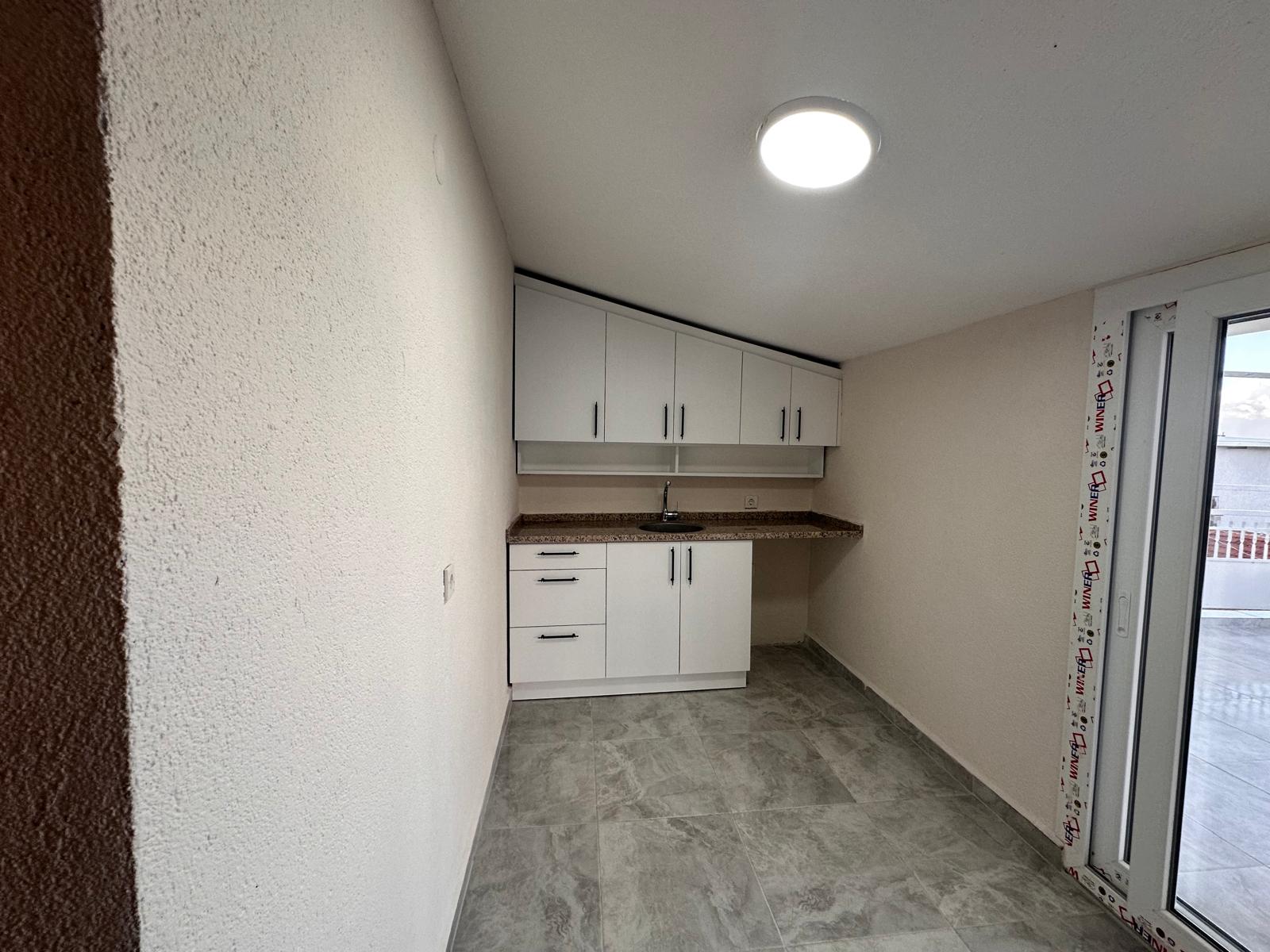 HATAY SEMTİNDE TANJU OKAN PARKI KARŞISI 3 ODA 1 SALON FULL TADİLATLI ARA KAT SATILIK DAİRE 6.650.000TL. 