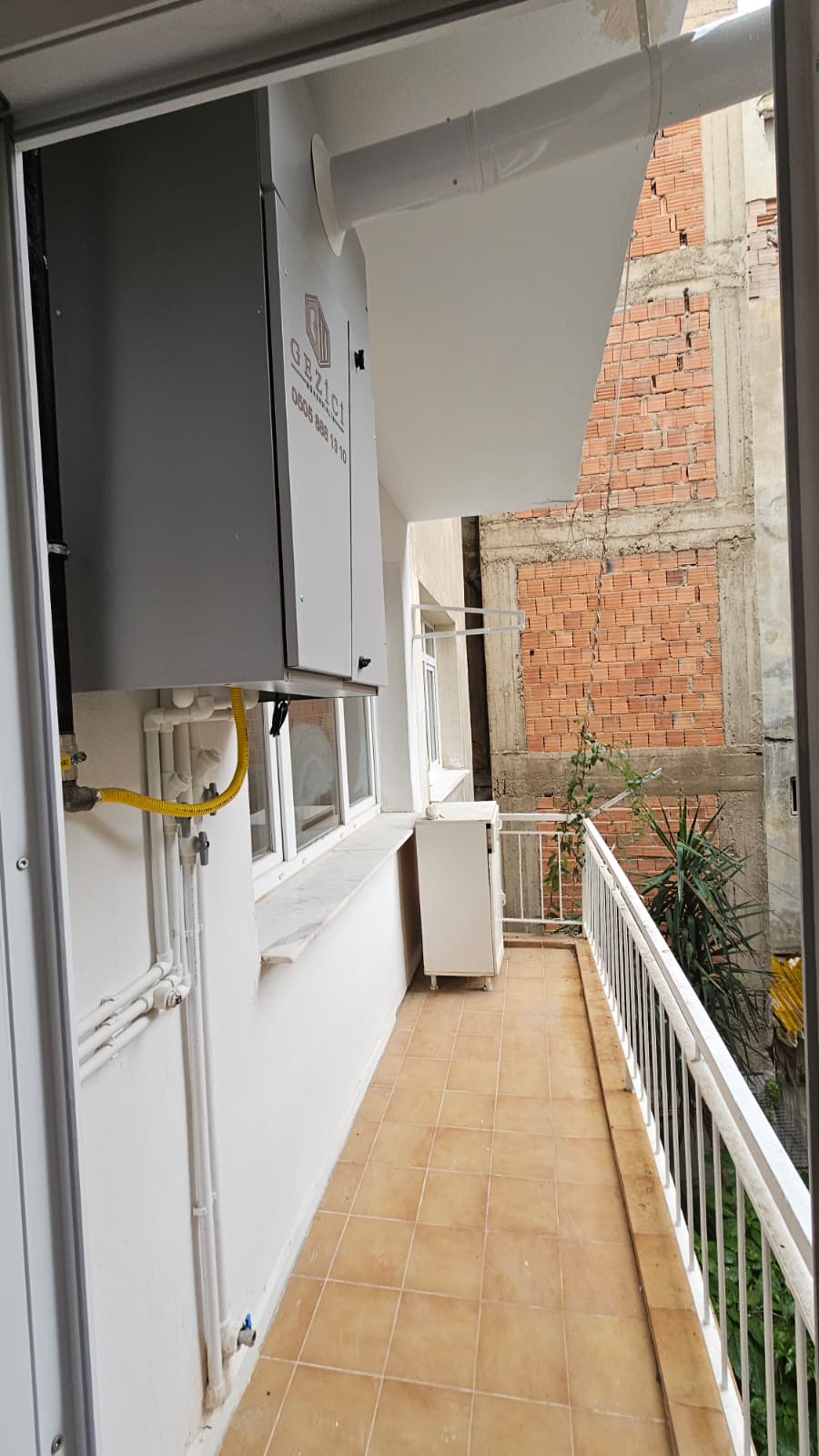 HATAY NOKTA DOĞALGAZLI 3 ODA 1 SALON ÇİFT CEPHE KİRALIK BAKIMLI DAİRE 27.000TL.