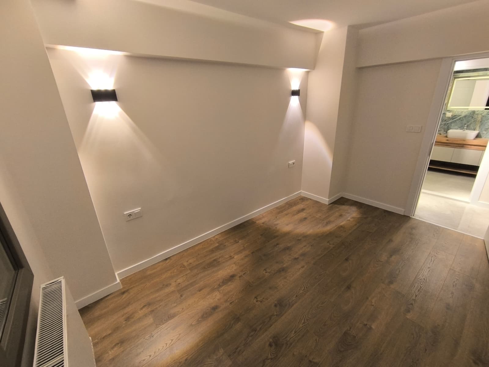 HATAY CD.YAKINI KONUMDA LÜKS TADİLATLI ARAKAT 3 ODA 1 SALON MANZARALI FIRSAT DAİRE 6.650.000TL.