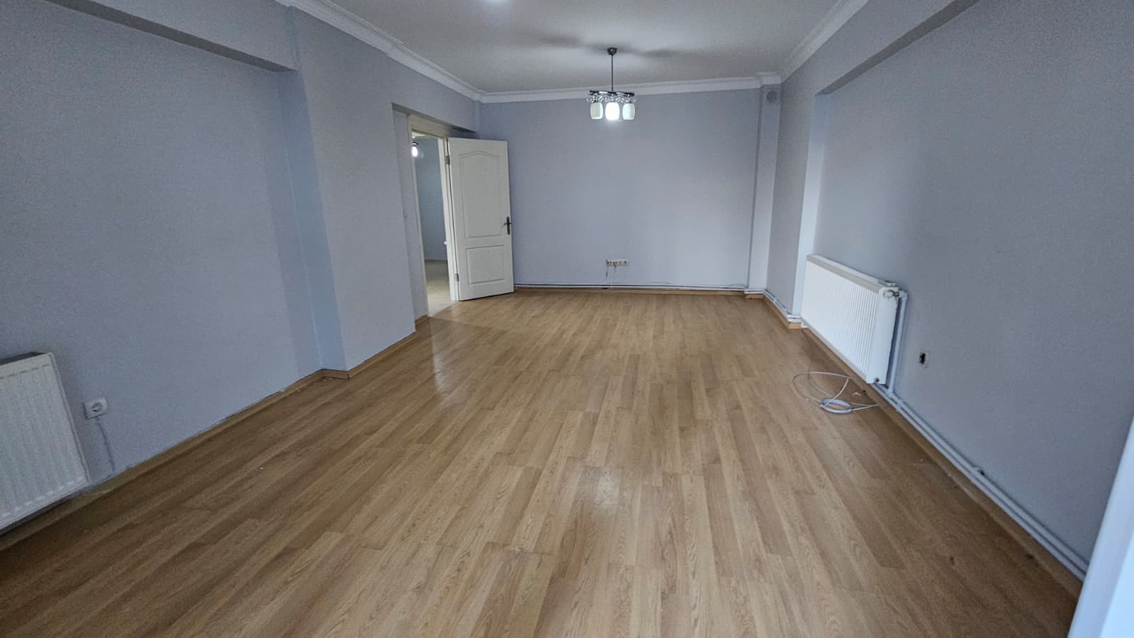 MİTHATPAŞA KARANTİNA 2 ODA 1 SALON OTOPARKLI 100M2 DOĞALGAZLI KİRALIK 27,000TL. 