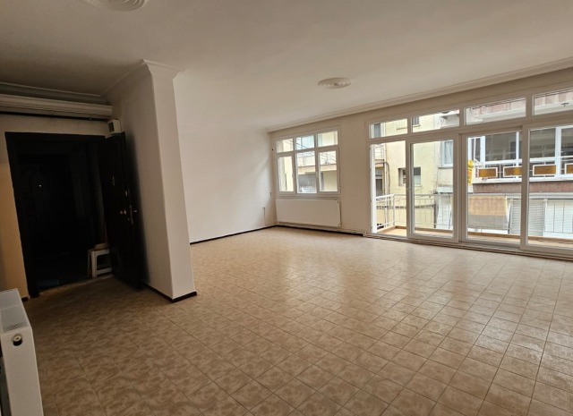 HATAY NOKTA DOĞALGAZLI 3 ODA 1 SALON ÇİFT CEPHE KİRALIK BAKIMLI DAİRE 27.000TL.