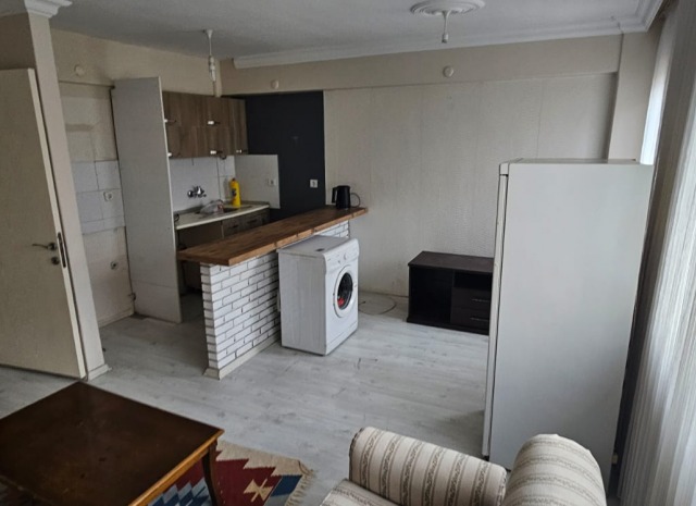 MİTHATPAŞA MH. KARANTİNA 200 SK. 1 ODA 1 SALON EŞYALI 50 m2 KİRALIK 26.000TL. 