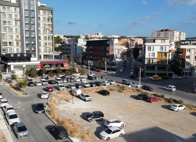 BUCA TINAZTEPE KAMPÜS KARŞISI 2 ODA 1 SALON EŞYALI DAİRE 16,000TL.